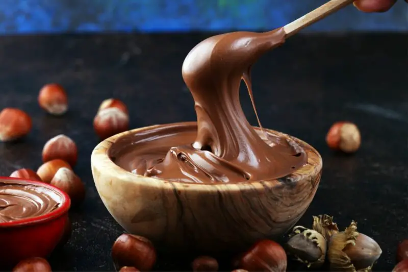 10 Delicious Nutella Dessert Recipes You’ll Love